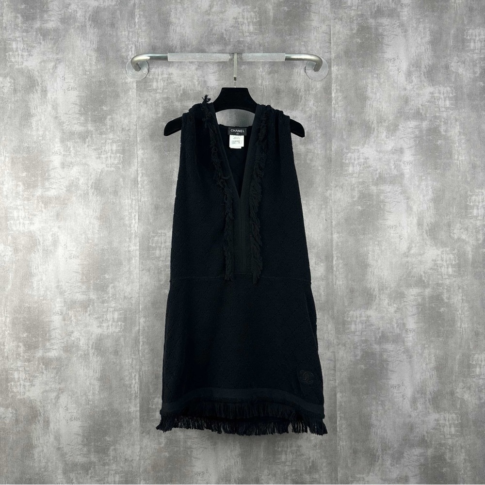 🚩steal authentic CHANEL Black Textured Garment
